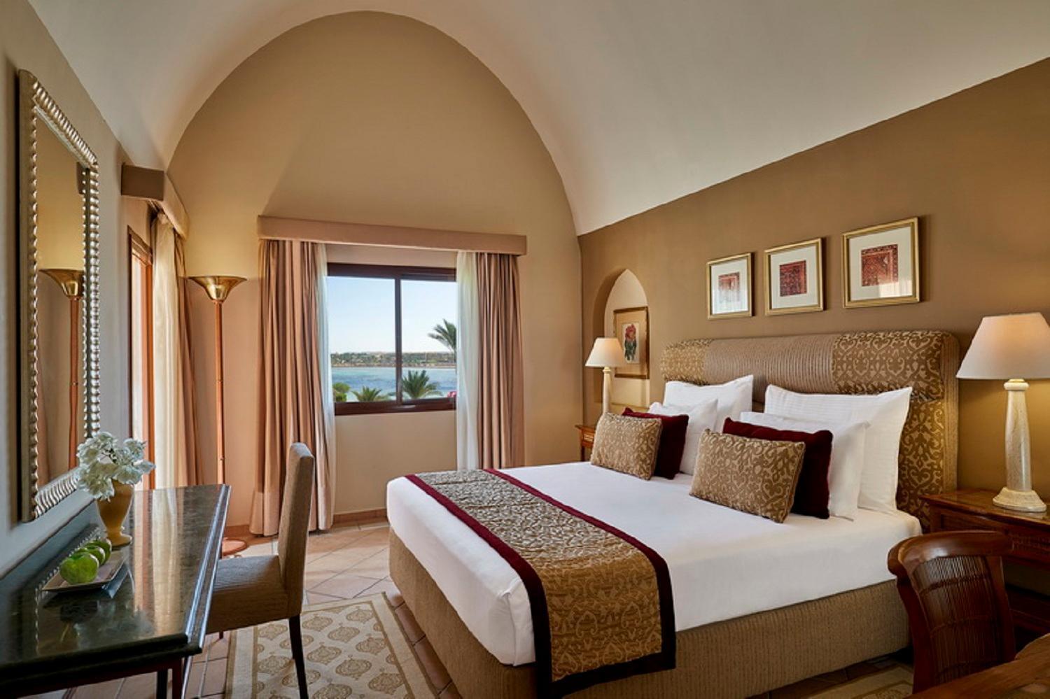 Junior Suite, Letto Queen-Size, Vista Piscina o Mare